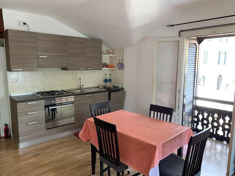 Casa Rino: Vacanze In Casetta...... Dongo Ngoại thất bức ảnh
